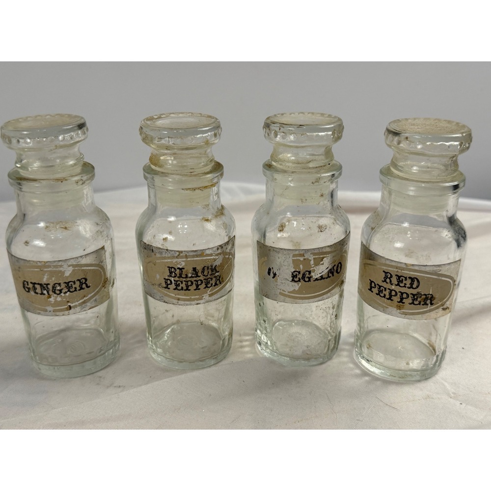 Vintage Set of 4 Glass Spice Jars Apothecary Bottles with Stoppers Labels